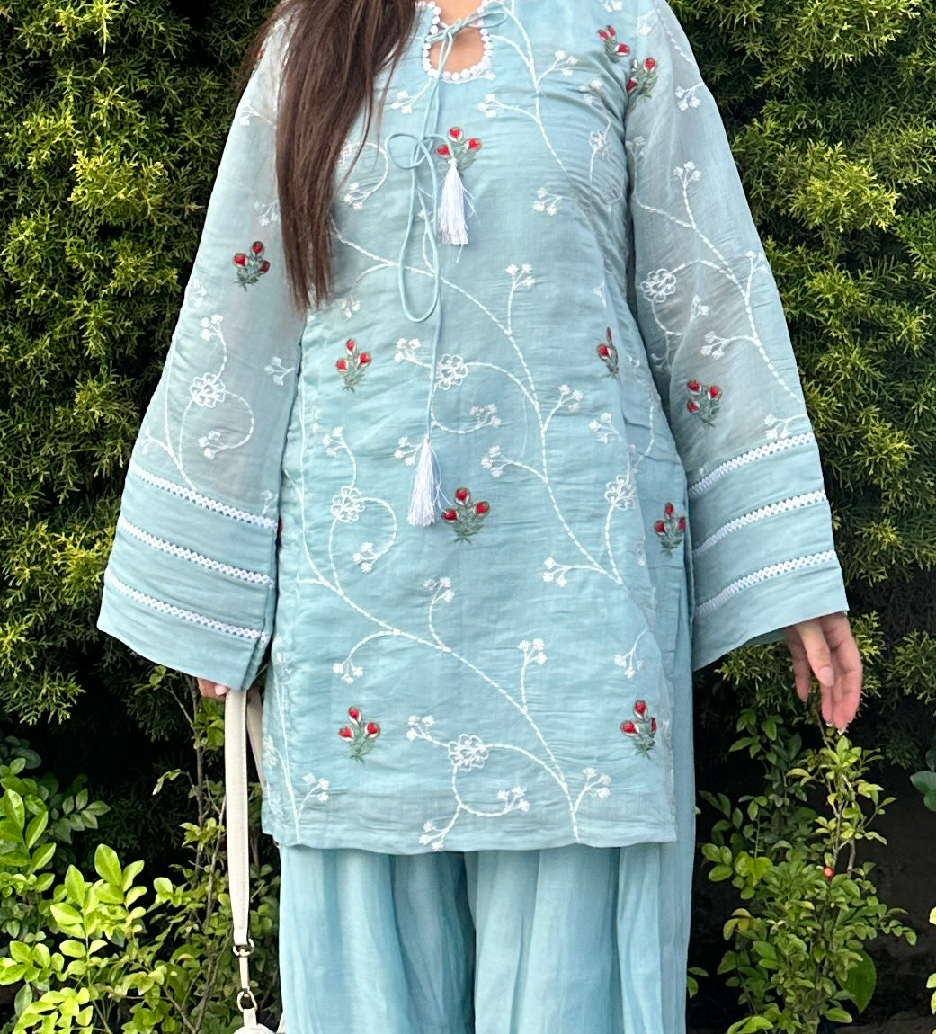 Indyadiva Avika Embroidery Mal Chanderi farshi set