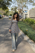 Indyadiva Shelly Short corset back Cotton Kurti