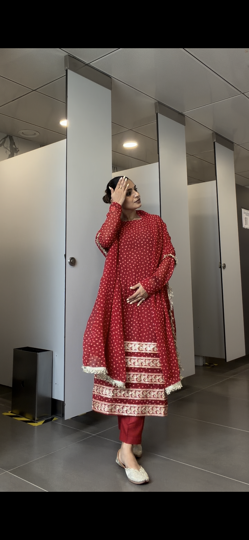 Indyadiva Hana Bandhani Three pcs straight kurti set