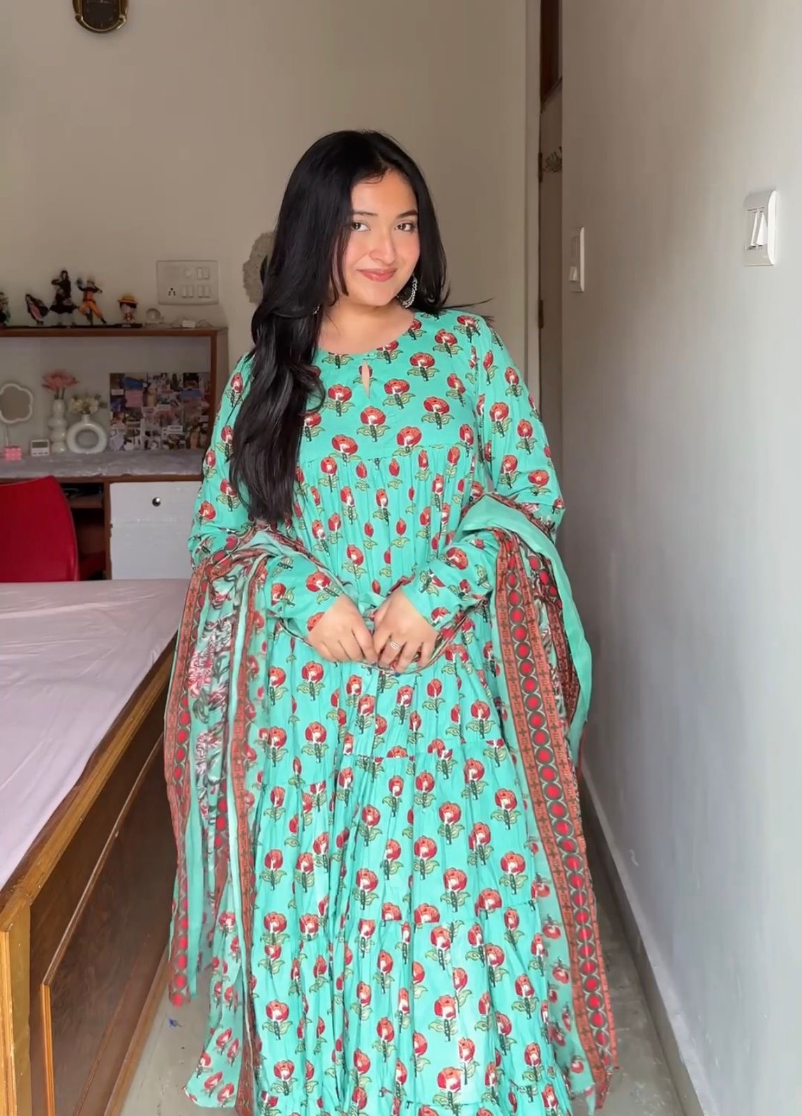 Indaydiva Gulnaar Kurti three pcs Set