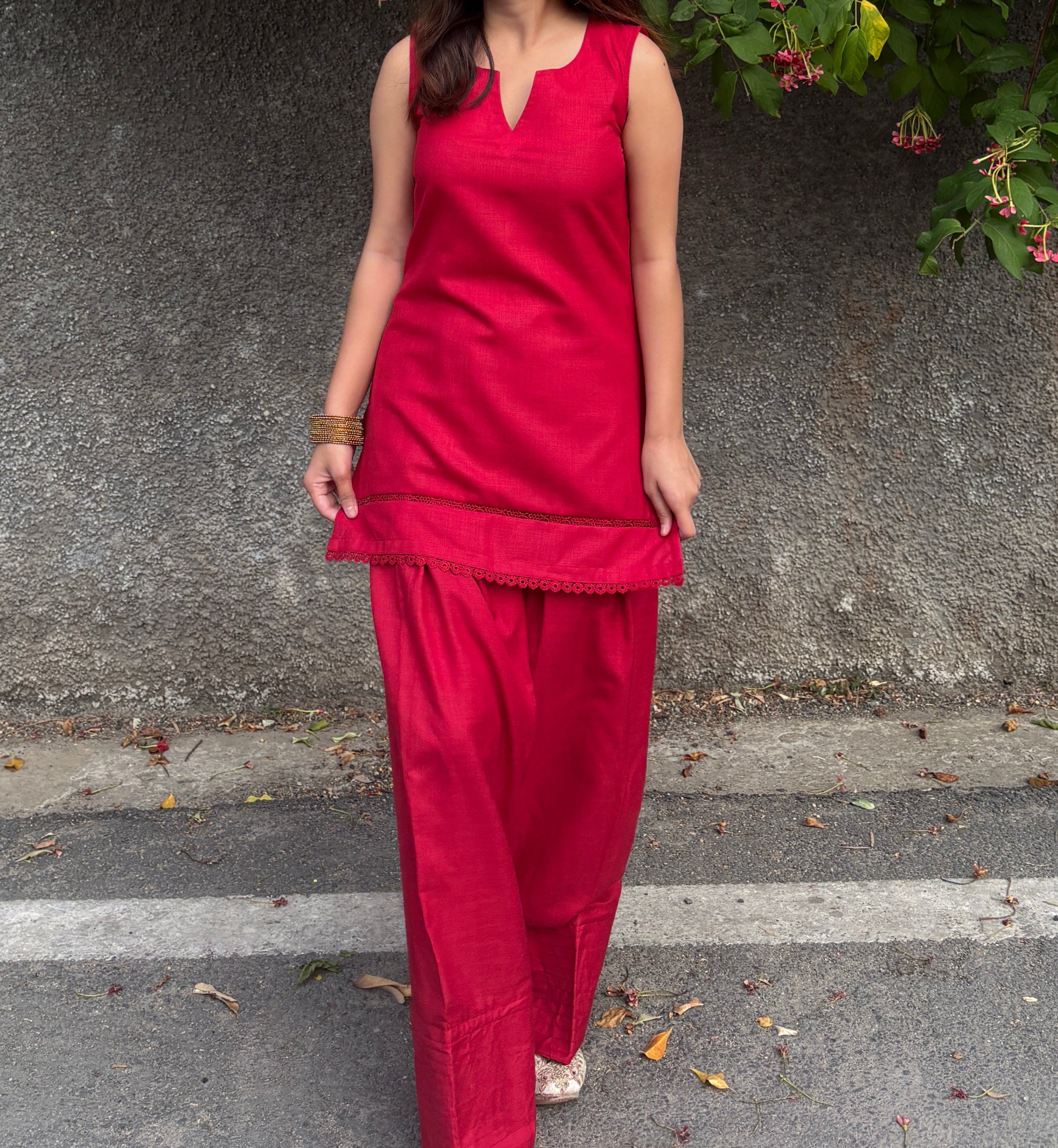 Indyadiva Laalima maroon Seelveless Farshi Set