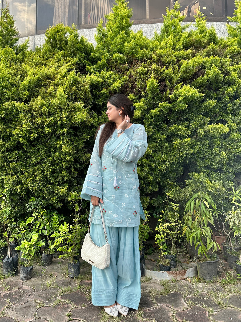 Indyadiva Avika Embroidery Mal Chanderi farshi set