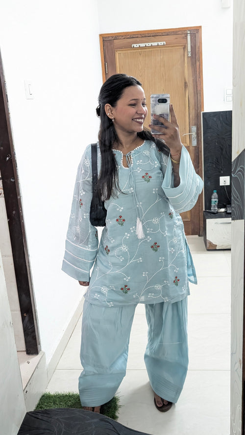 Indyadiva Avika Embroidery Mal Chanderi farshi set