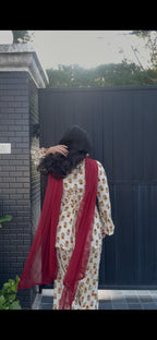 Indyadiva Peela Ladoo Farshi Set