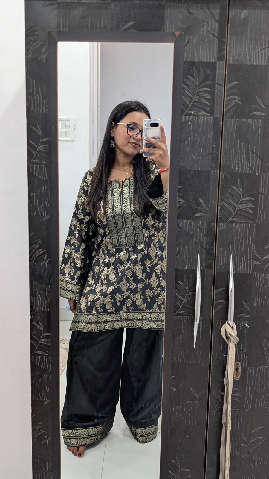 Indyadiva Zar-e-Noor Black & Gold banarsi Brocode Fabric Kurta with Farshi Salwar Set